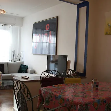 Le Grand Sud Apartment *